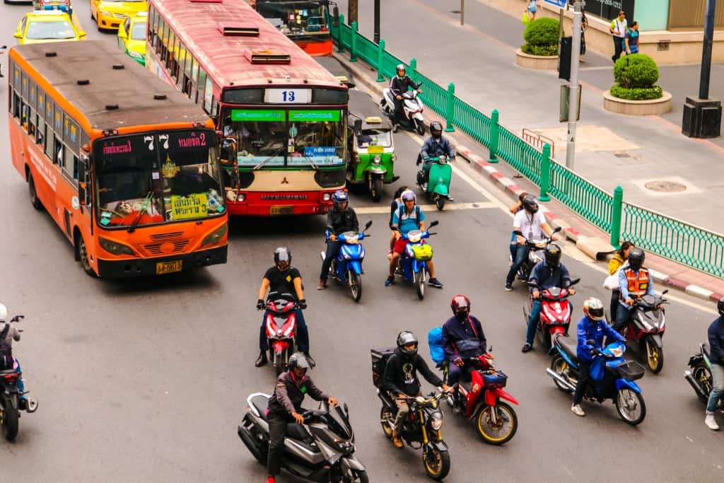 How to get around Bangkok: If you are willing to pay more, take the highway
