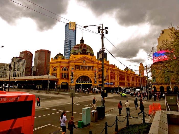 Flinders Street Station, Melbourne - Australia Backpacking Routes