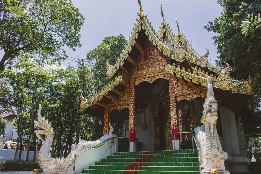 Temple Massages at Wat Pan Whaen and Wat Sum Pao