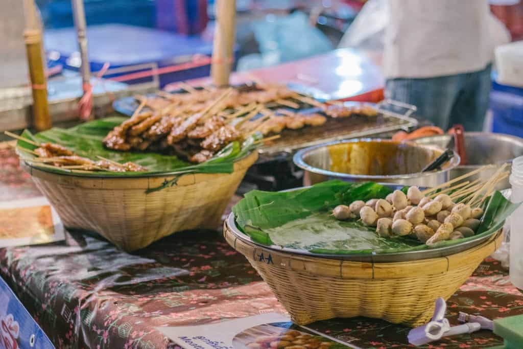 Essential Thai Phrases for Dining