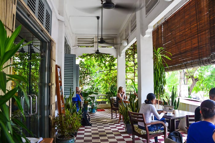 Phnom Penh Cafes | Java Café & Gallery