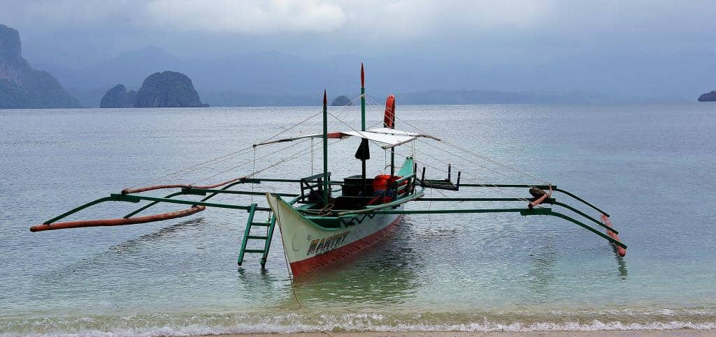 Know the Exchange Rate - El Nido, Philippines: Top Destinations for Tropic-Loving Backpackers