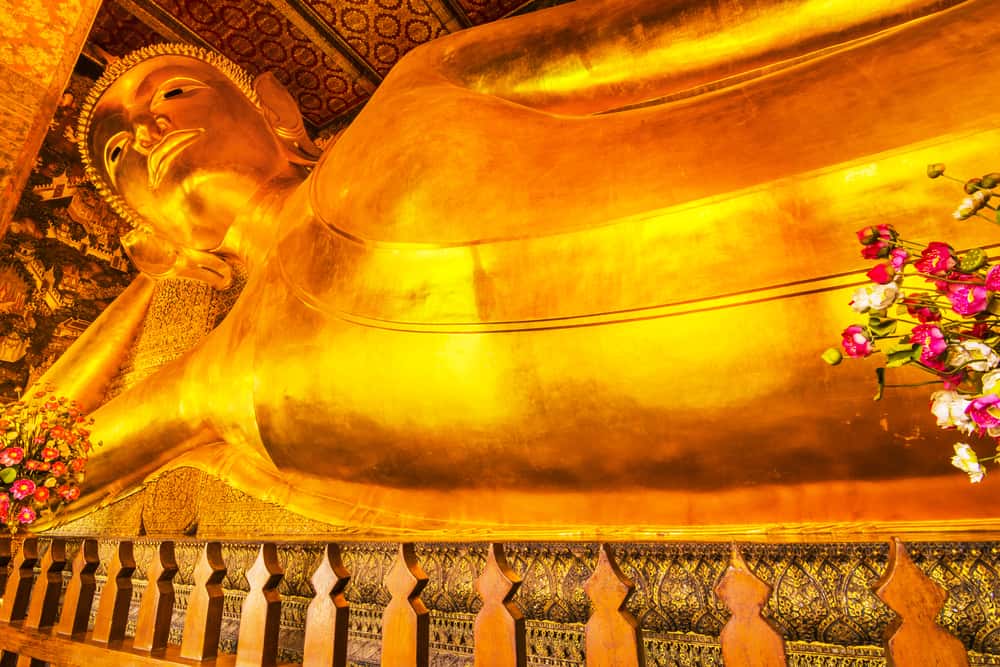 Wat Pho (N8, Tha Tien) - Getting Around Bangkok: The Orange Flag Boat