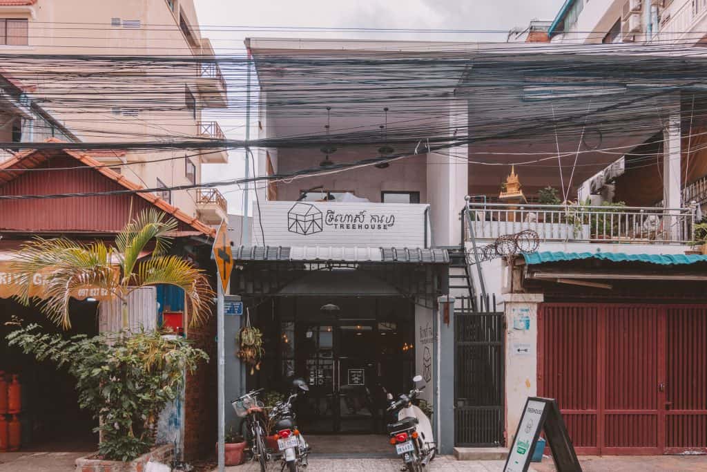 Treehouse - Mad Monkey Insider Tip - The Best and Most Delicious Cafes in Phnom Penh